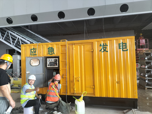 丰宁怎样判断空气滤清器是否需要更换？